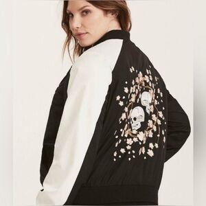 NEW Torrid Black Skull Floral Embroidered Bomber Zip Up Jacket Size 2 - 2XL